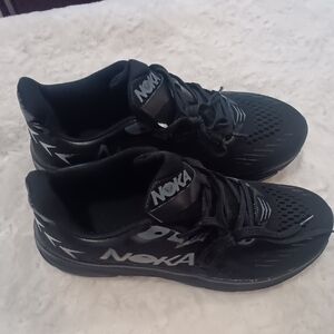 Noka Men's Black Athletic Shoes
